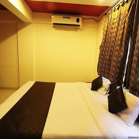 Hotel Alpine Pune Ngoại thất bức ảnh